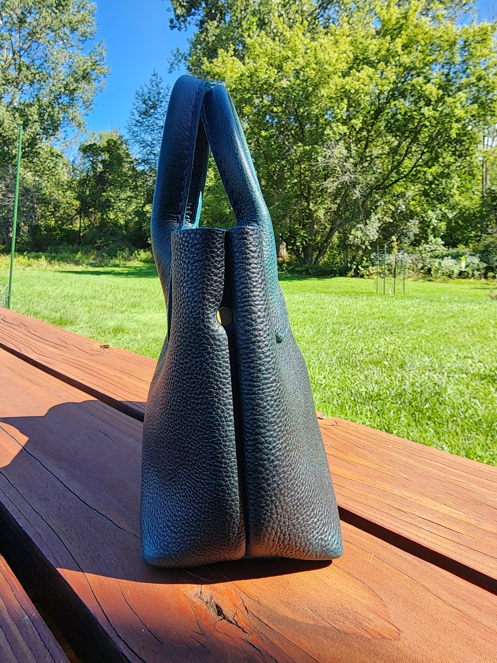 Boreal Raindrop Crossbody Bag - Picture 4 of 11